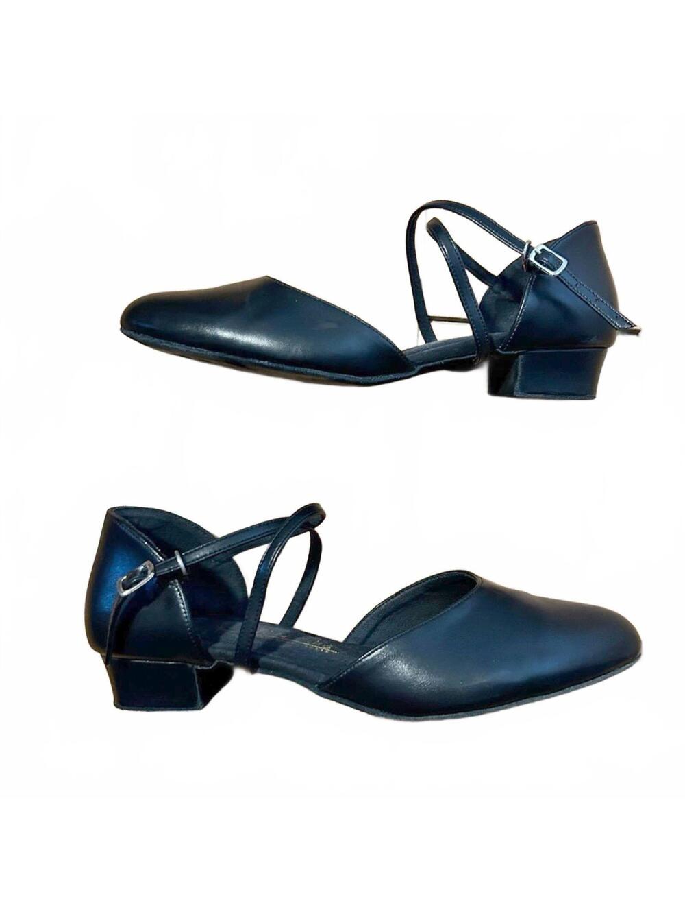 Very Fine Ladies Practice, Cuban Low Heel Ballroom Dance Shoes | Size 9.5
